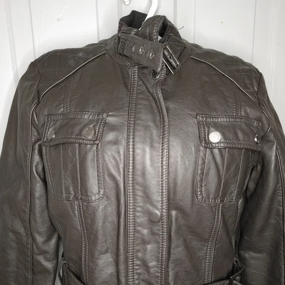 Vegan Point Zero Leather Trenchcoat - Picture 5 of 8